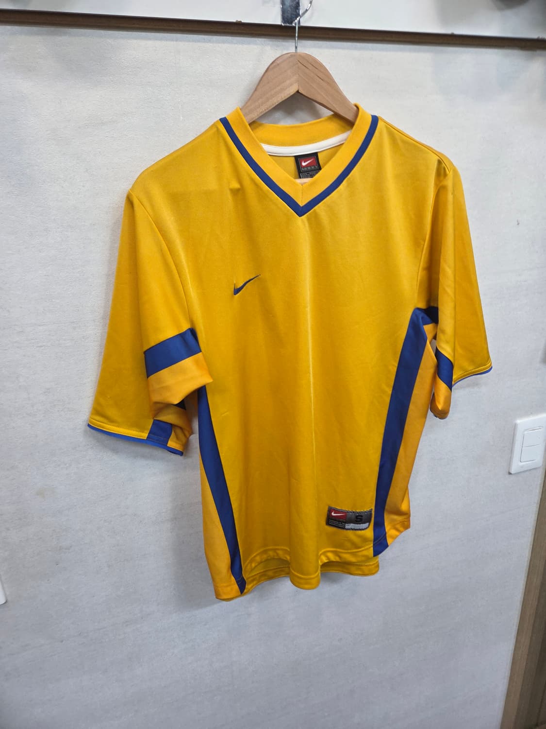 나이키 올드스쿨 빈티지 90s 브이넥 노랑 져지반팔 s 오버핏  상품이미지6
