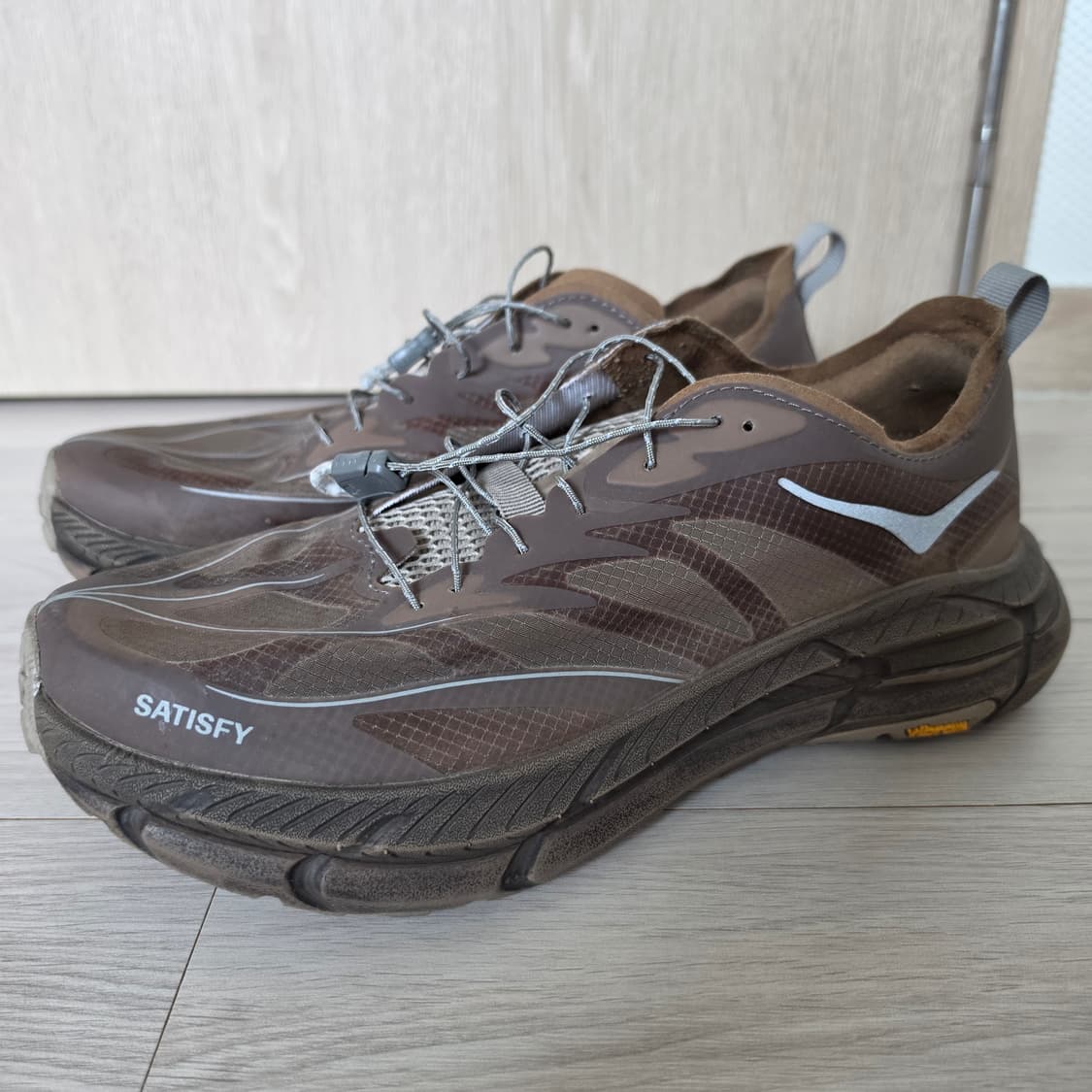 [270]<거의새것> 호카x새티스파이 마파테 스피드4 라이트러버 런닝화 상품이미지1