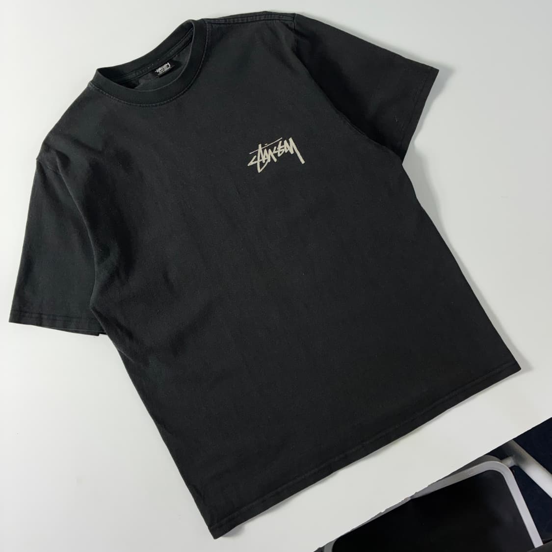 Stussy  스투시 워더드 플라워 블랙 반팔 티셔츠  상품이미지4
