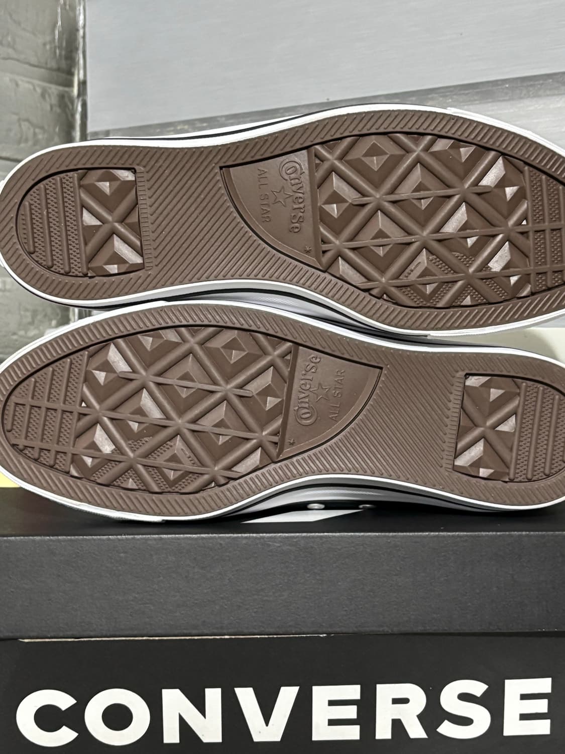 (새상품)컨버스 척테일러 올스타 하이 265사이즈 상품이미지3