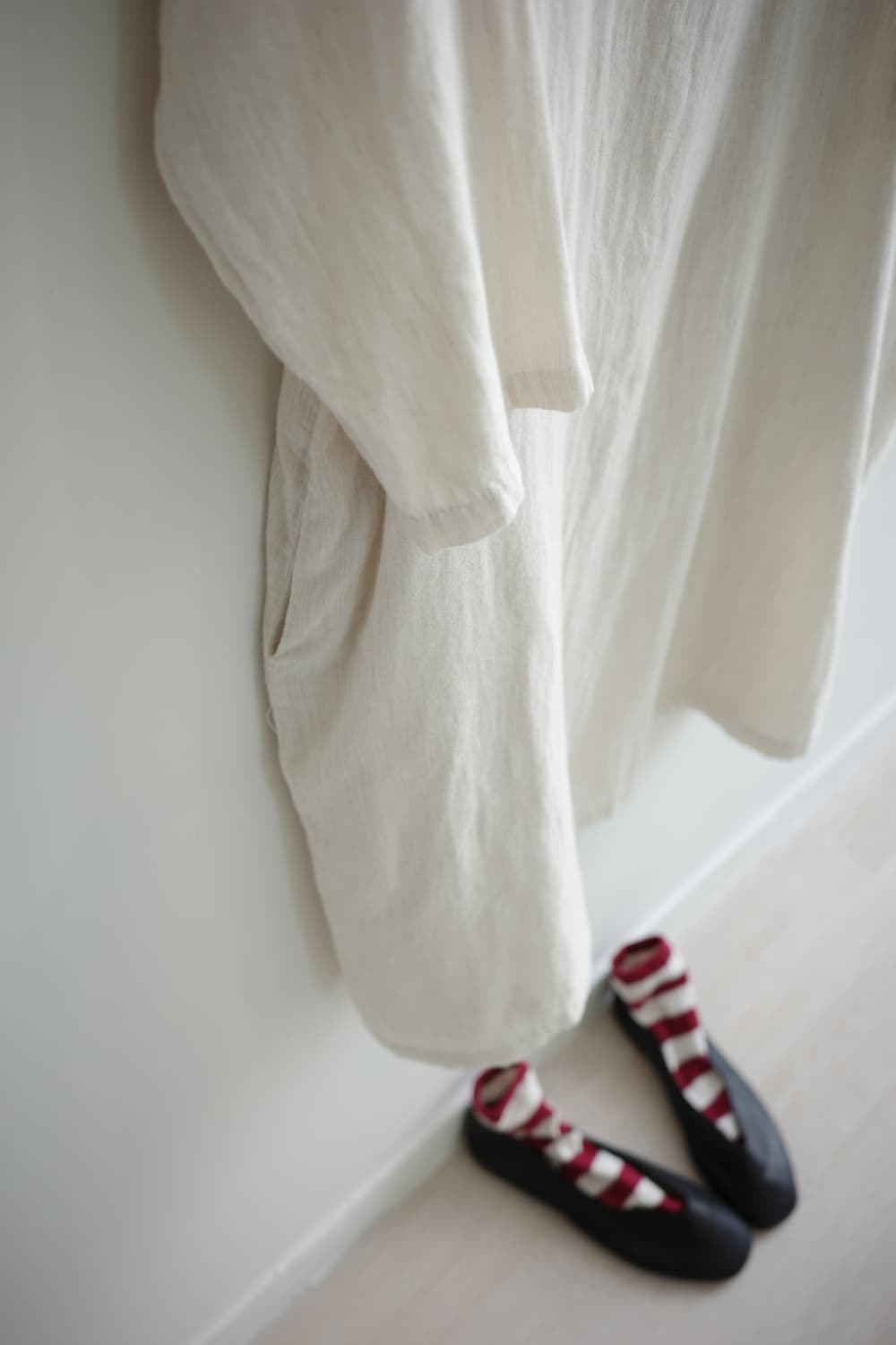 Niko and 
• 오트밀 둥근카라 코튼 원피스 상품이미지4