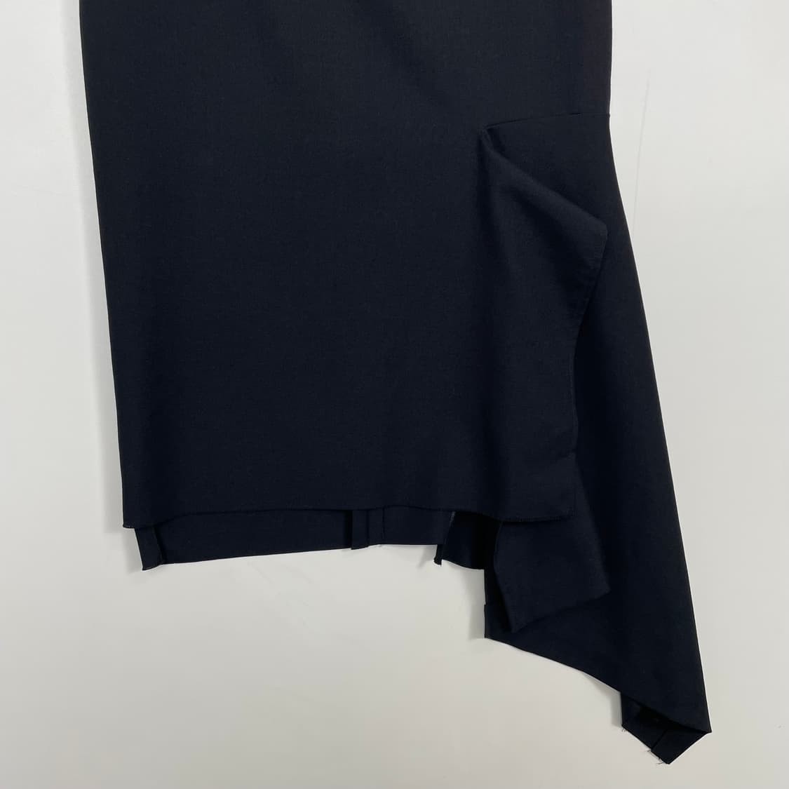 발렌시아가 언발란스 스커트 블랙 상품이미지3