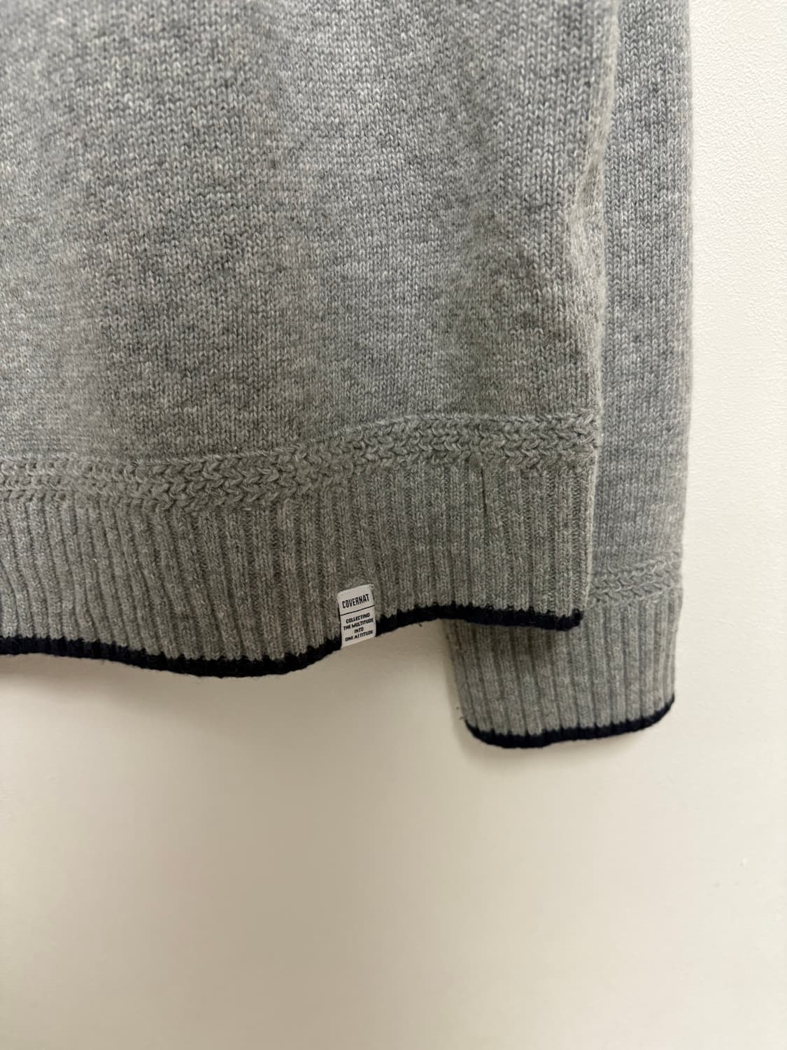 커버낫 빅로고 배색 니트 상품이미지4