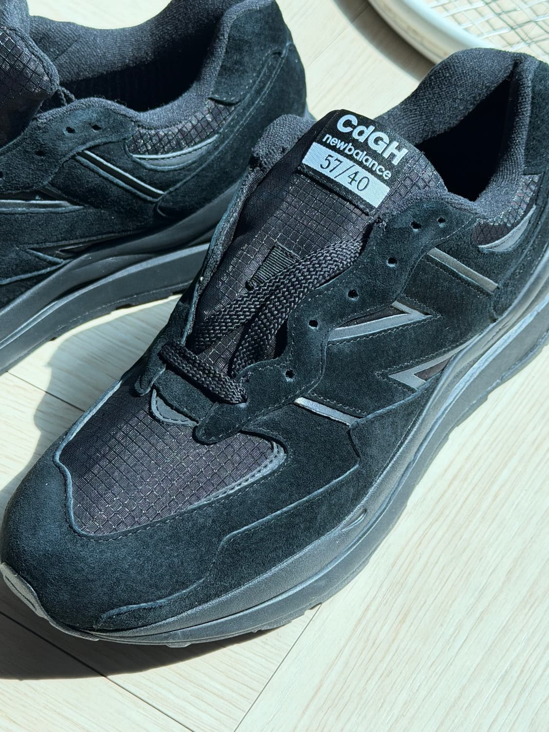 뉴발란스 꼼데 CdGH 5740 블랙 스니커즈 상품이미지2