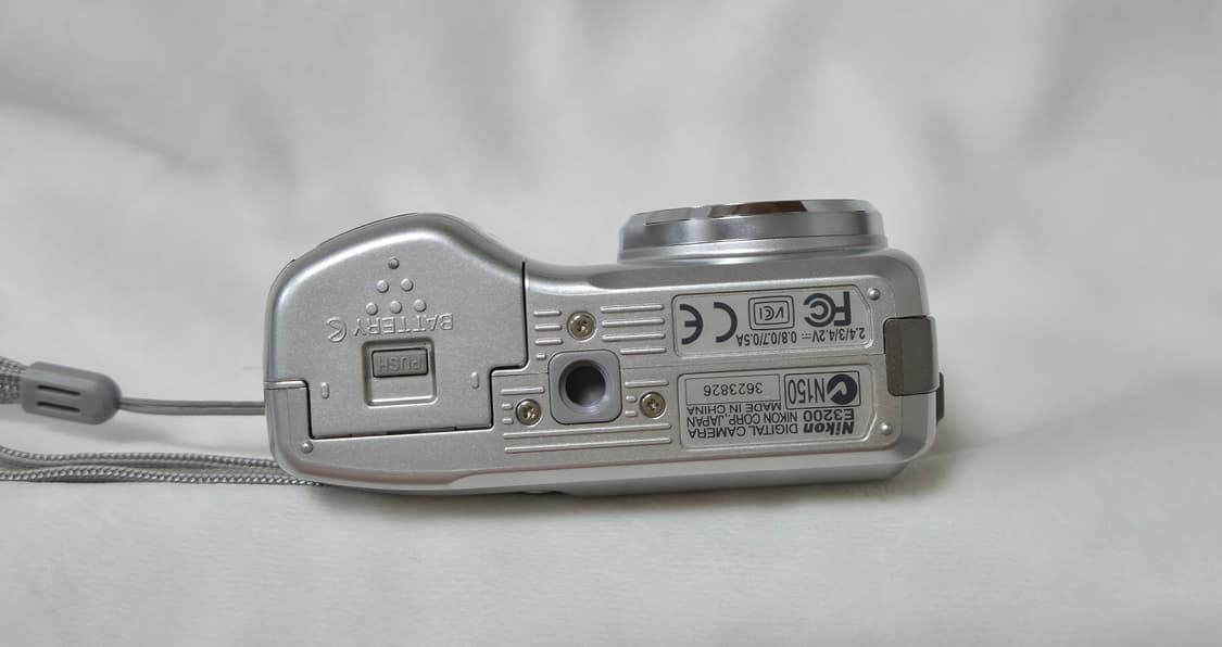 니콘 쿨픽스 3200 Nikon Coolpix 3200 실버 판매 상품이미지4