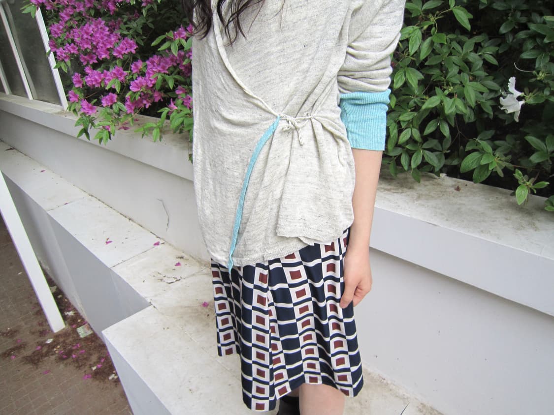 니코앤드 롱슬리브 랩 가디건 블루 배색 타이 스트랩 디테일 아이보리 상품이미지4