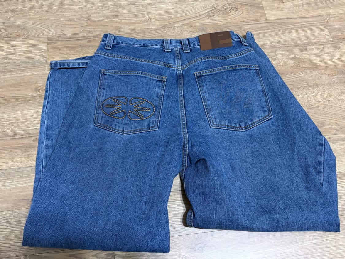 이알티알 데님 Essential Relaxed Denim Pants 상품이미지3