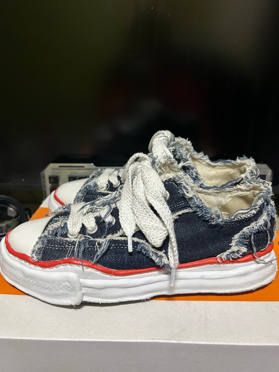 42 미하라 야스히로 X 나이젤 카본 데님 로우  상품이미지2