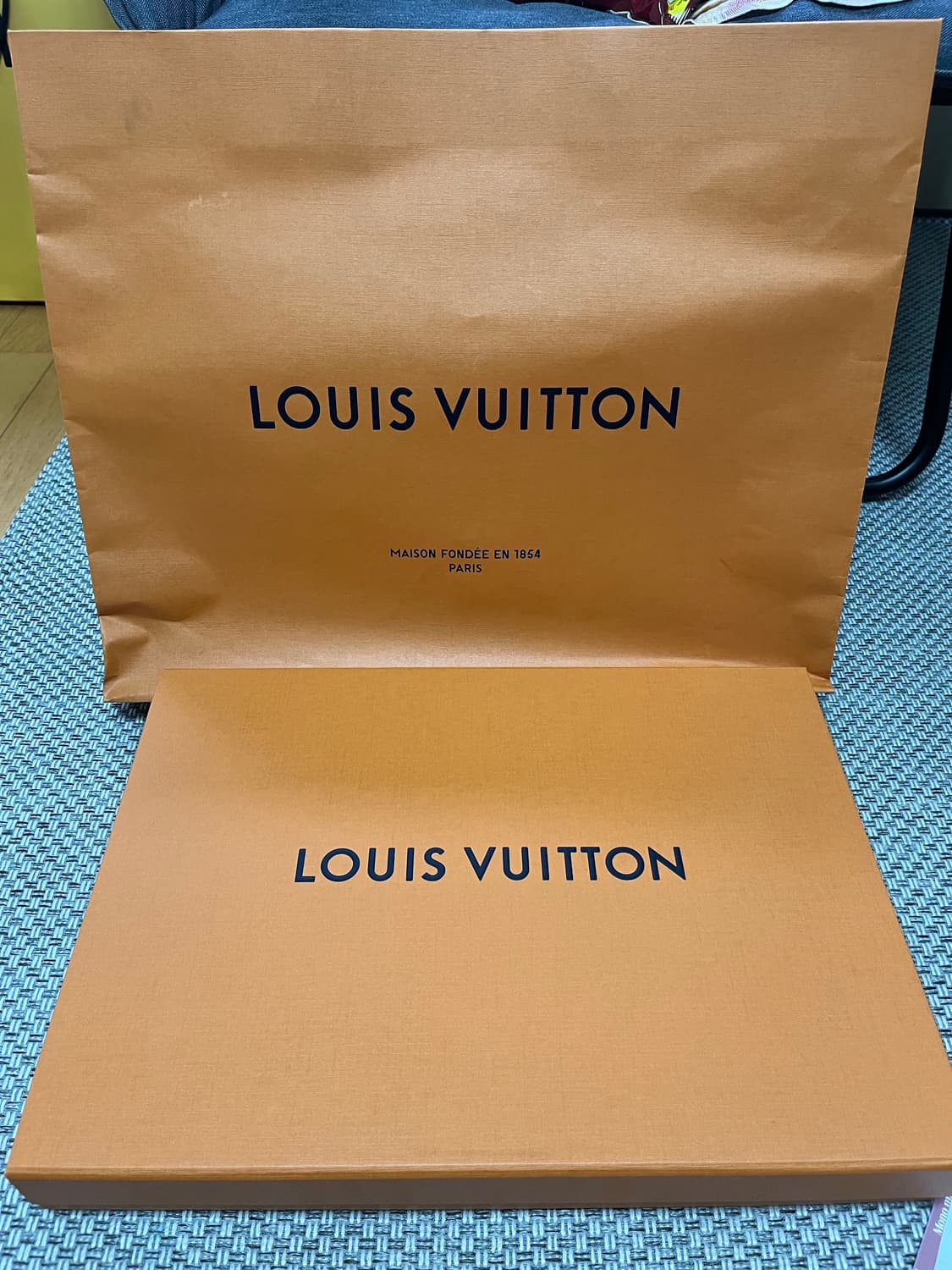 루이비통 에튀보야주 gm 클러치 (제일 큰 사이즈) 상품이미지6