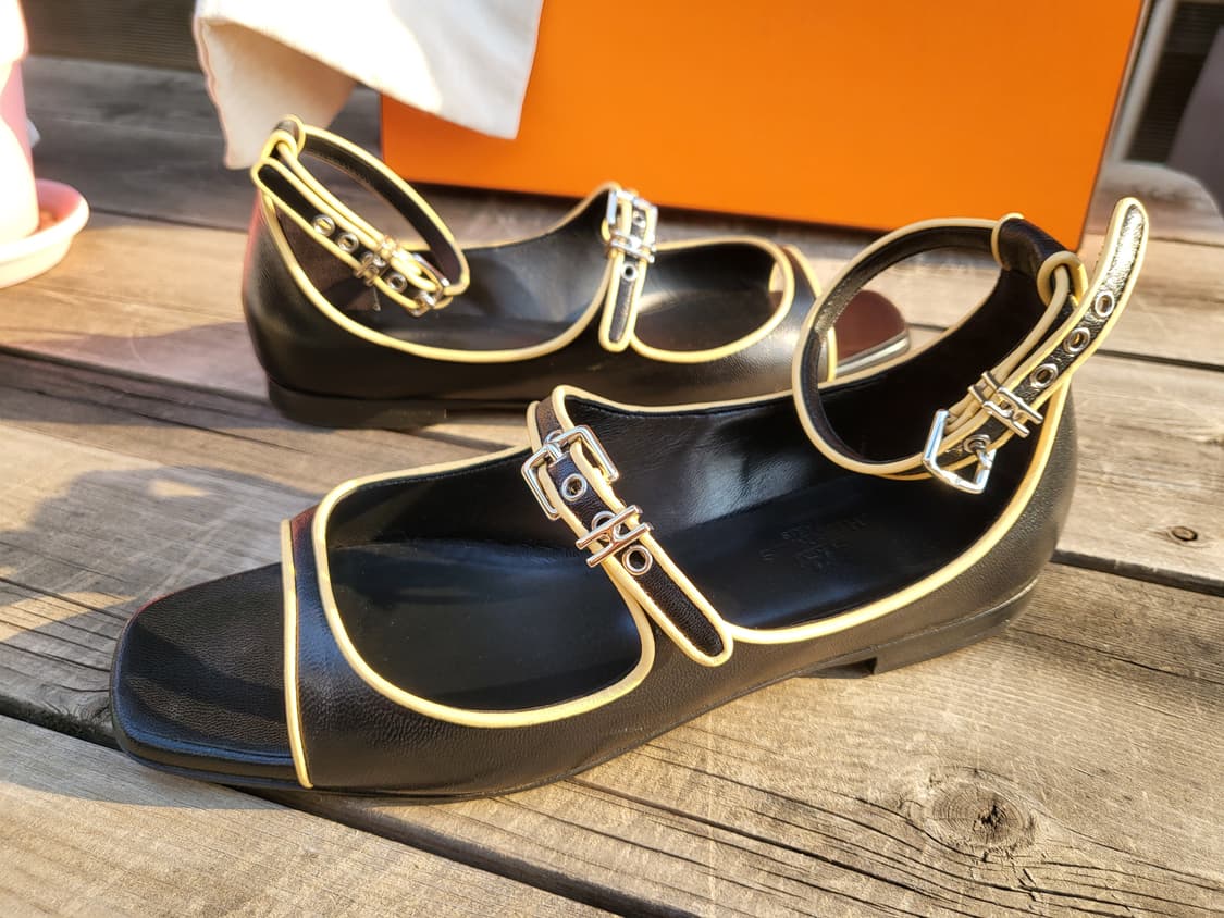 (정품)신상 에르메스 크리스틴 샌들 225-240 37사이즈 상품이미지4