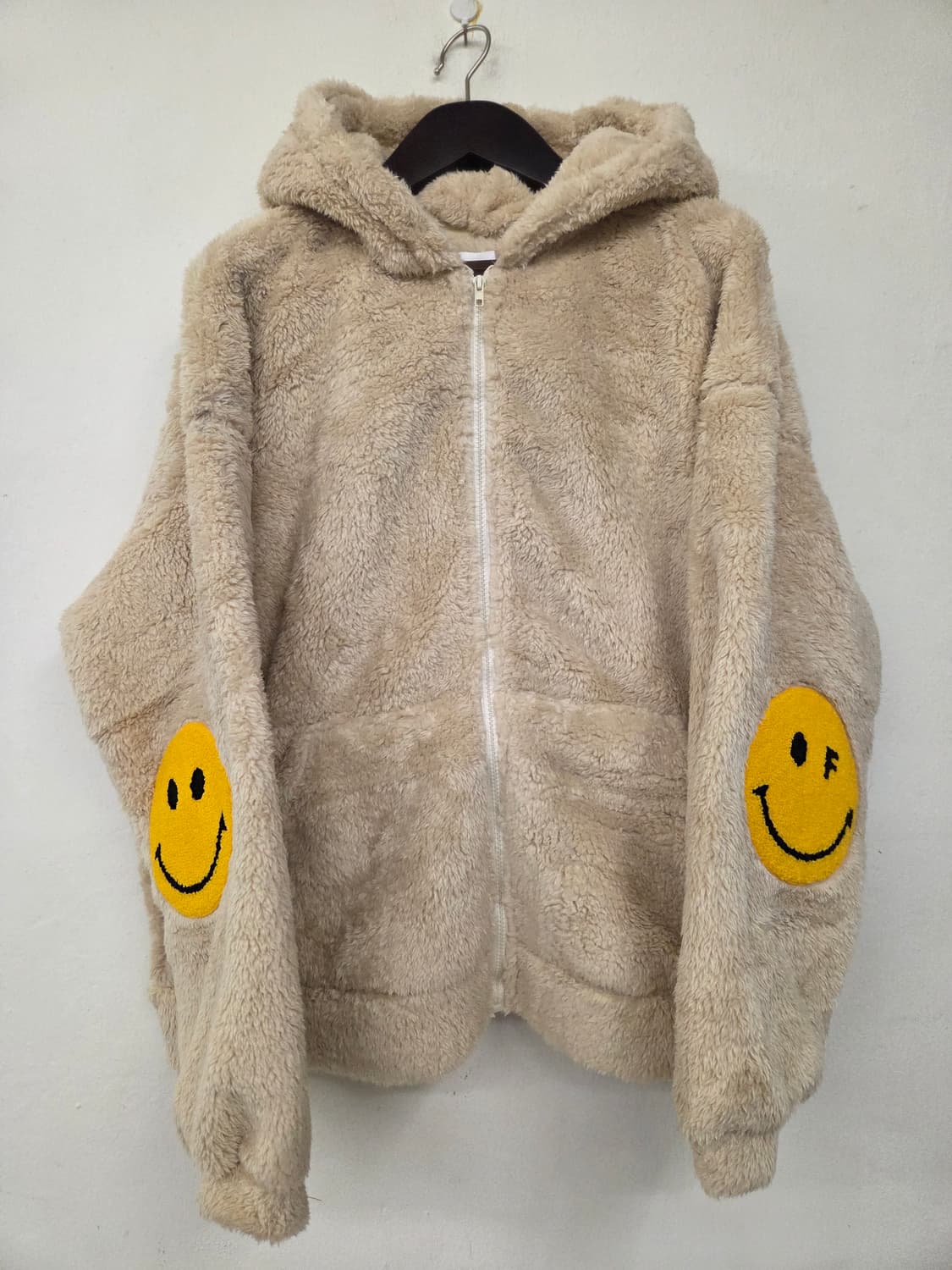 그레이버 스마일 뽀글이 후드집업 상품이미지1