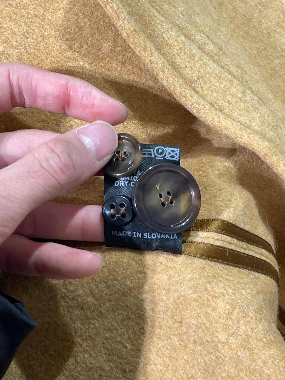 이자벨 마랑 머스타드 랩 울 캐시미어 코트 상품이미지9