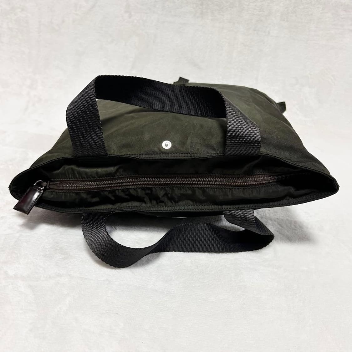 프라다 로고플레이트 나일론 토트백 y2k 상품이미지2