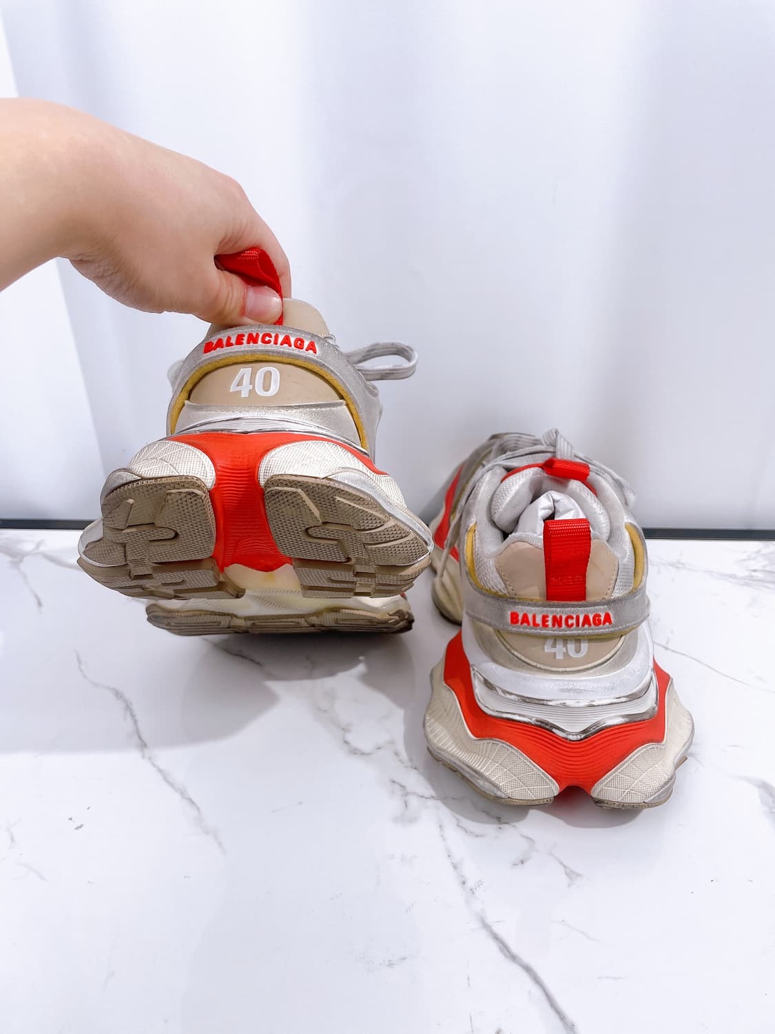 (정품/새상품) 발렌시아가 카고 스니커즈 그레이 레드 상품이미지8