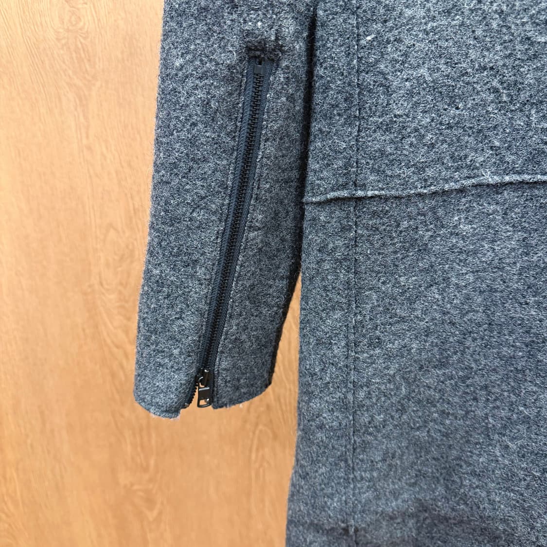 아르마니 익스체인지 하프 코트 양털 카라 하이넥 버클 디테일 그레이 상품이미지7