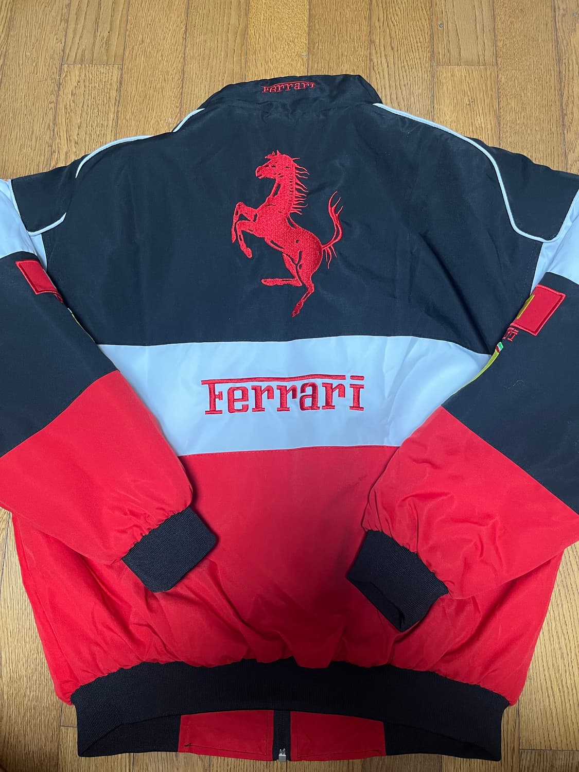 F1 페라리 자켓 m사이즈 상품이미지2