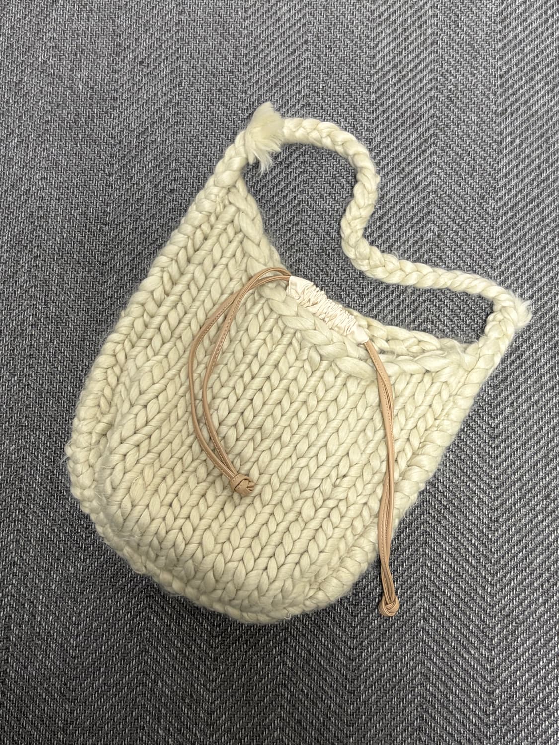 자라 니트 토트백 상품이미지1