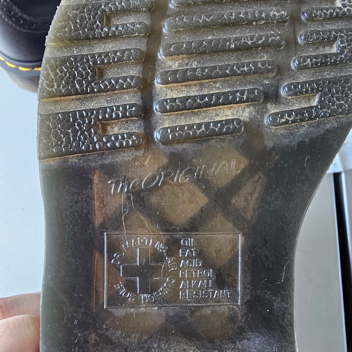 닥터마틴 조이스하트 8홀 워커 AW004 UK4 상품이미지6