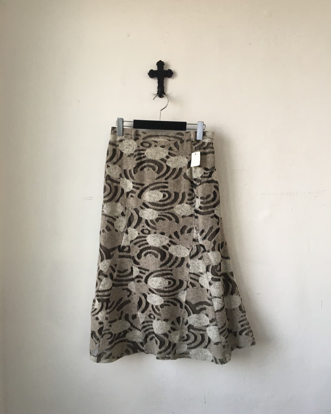 Pattern point midi skirt 상품이미지1