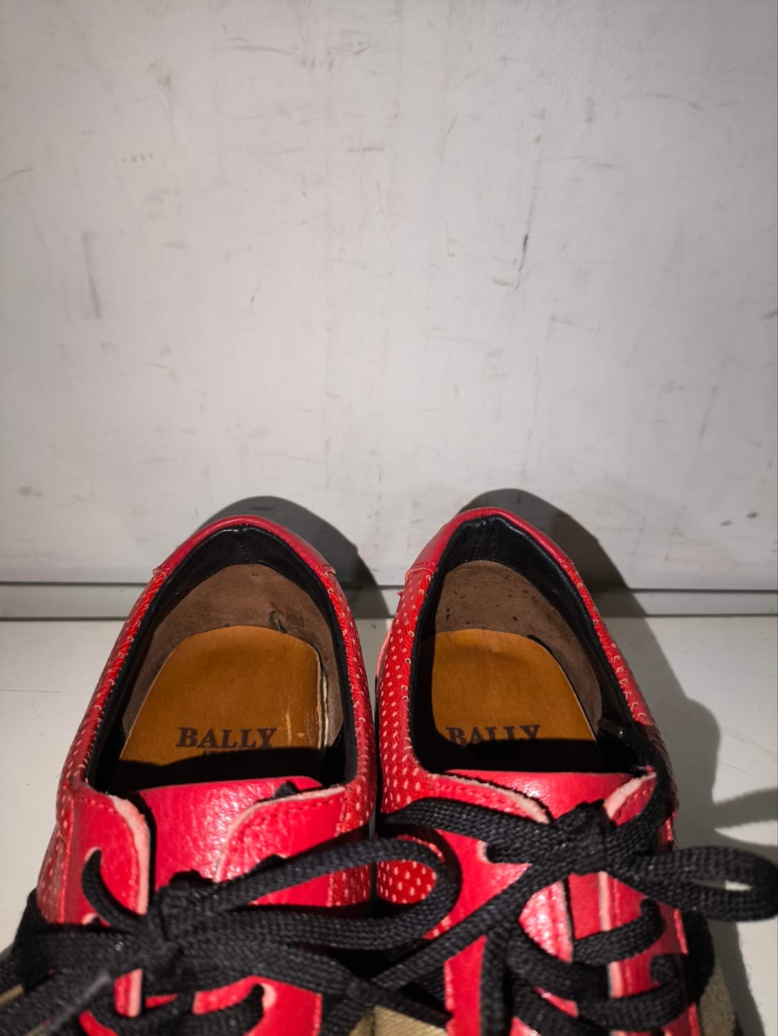 235mm 발리 핀도트 레드 스니커즈 레트로 상품이미지5