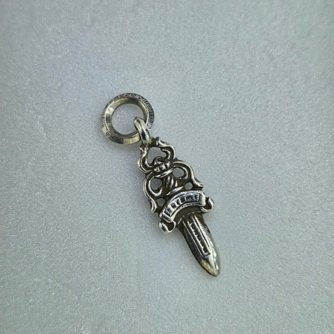 크롬하츠 5대거 펜던트 상품이미지6