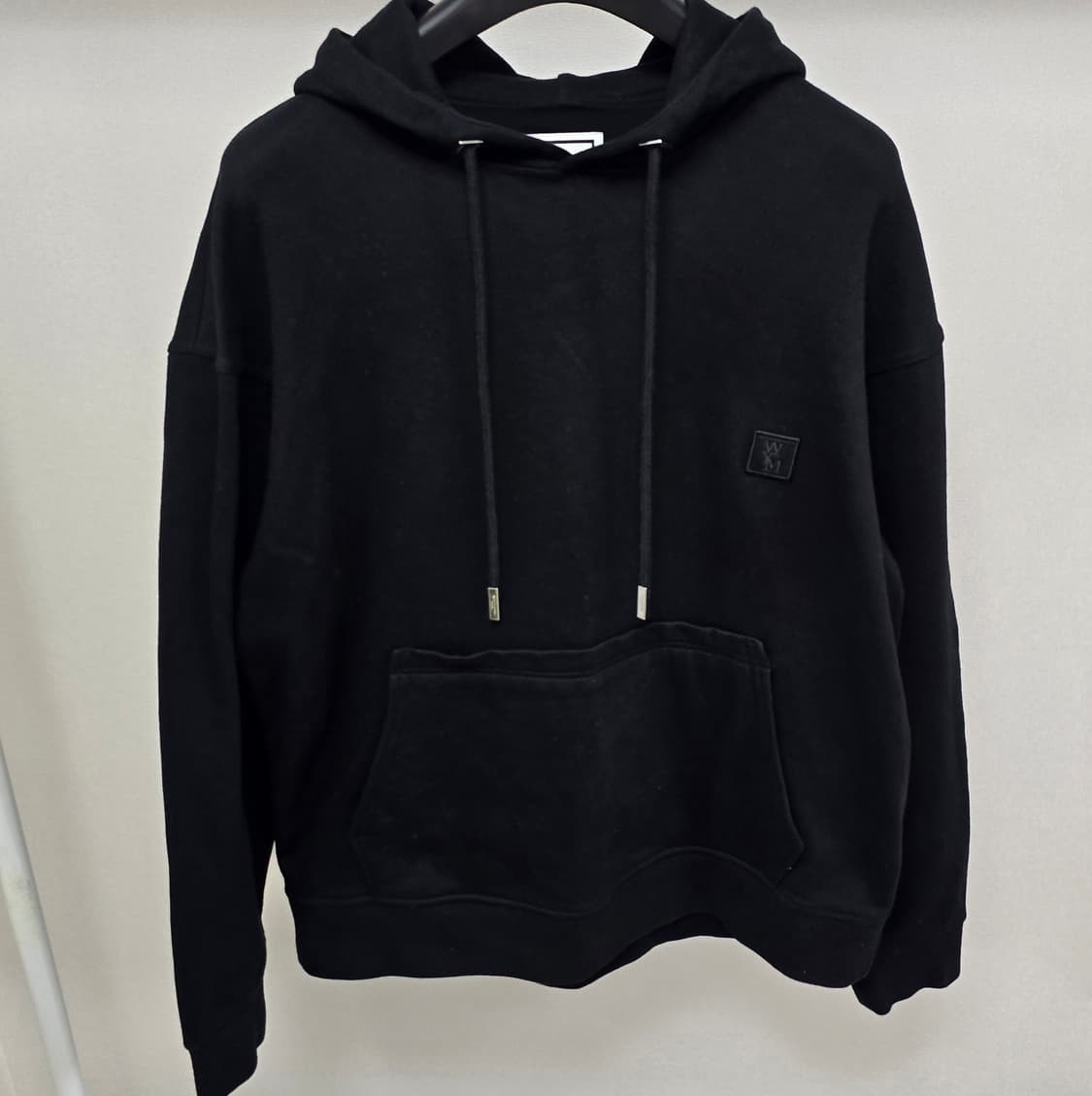 우영미 크라운 백로고 후드 티셔츠 48사이즈 100 판매 상품이미지3