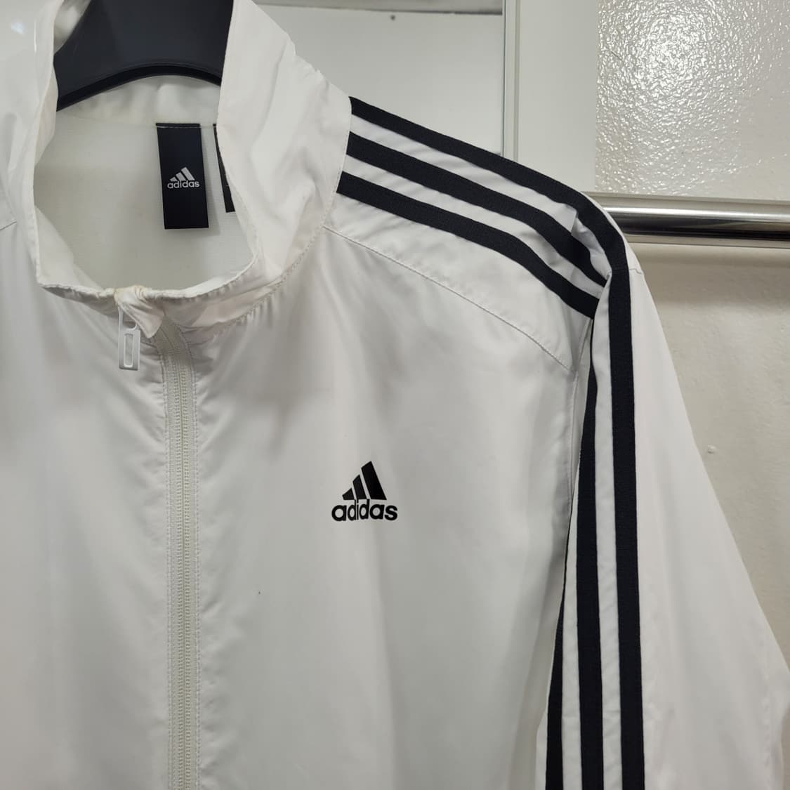 [2XL] 아디다스 흰검 바람막이 상품이미지4