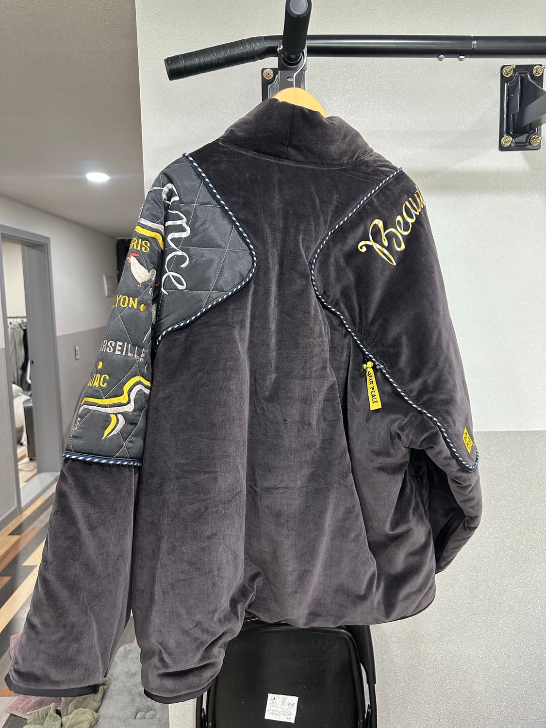 캐피탈 벨벳 샴 보머 상품이미지2