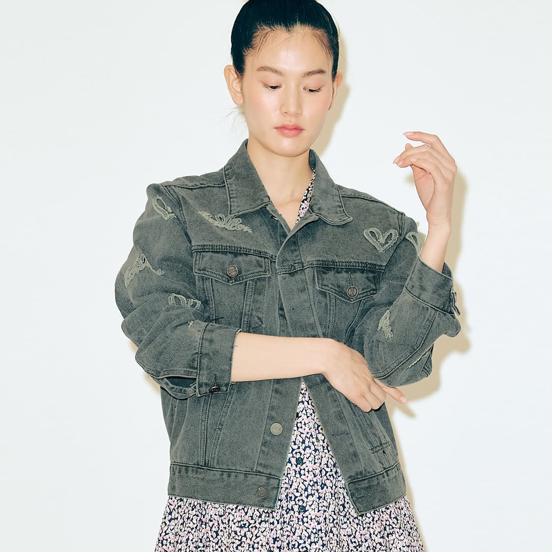 로브로브(LOVLOV) 하트자수 데님자켓 55-66 새상품 상품이미지1