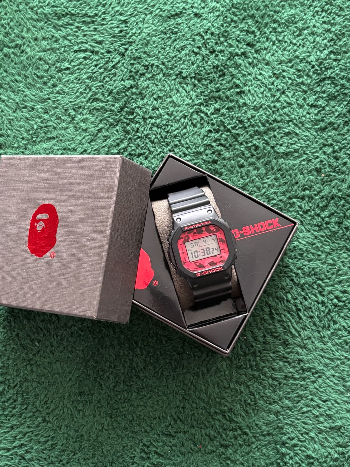 카시오x베이프] DW-5600VT 한정판 시계 상품이미지2