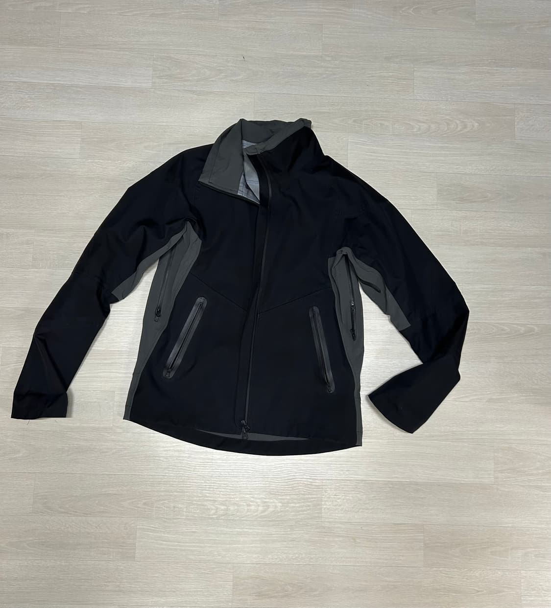 GR10K 스켈레톤 바람막이 S 사이즈 상품이미지1