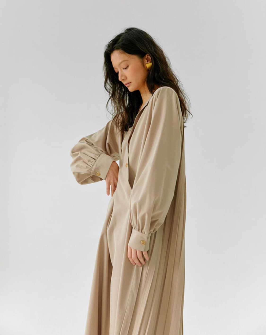 메종마레 플리츠 트렌치 코트 상품이미지5