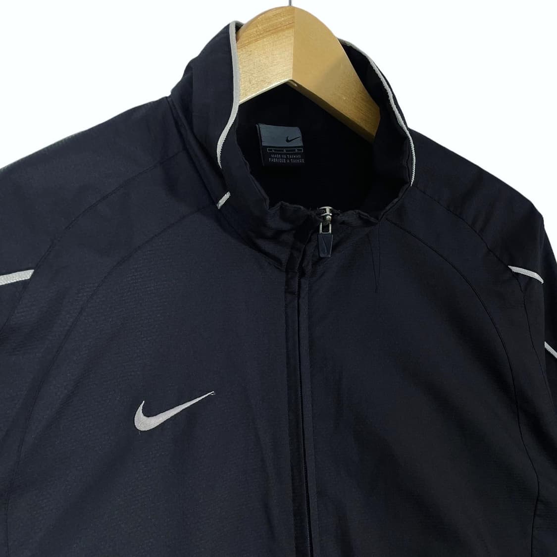 Nike Swoosh Logo Windbreaker  상품이미지2