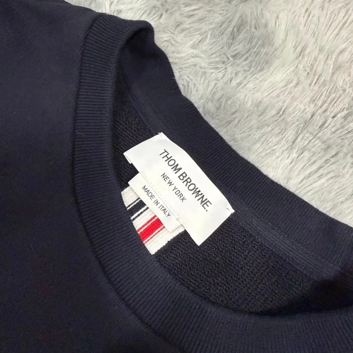 [2 size] 톰브라운 백삼선 맨투맨 상품이미지3