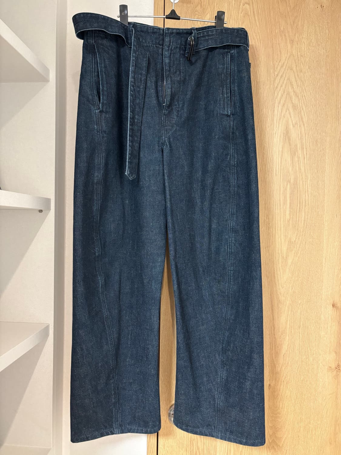 르메르 트위스트 데님 M 팝니다 상품이미지1