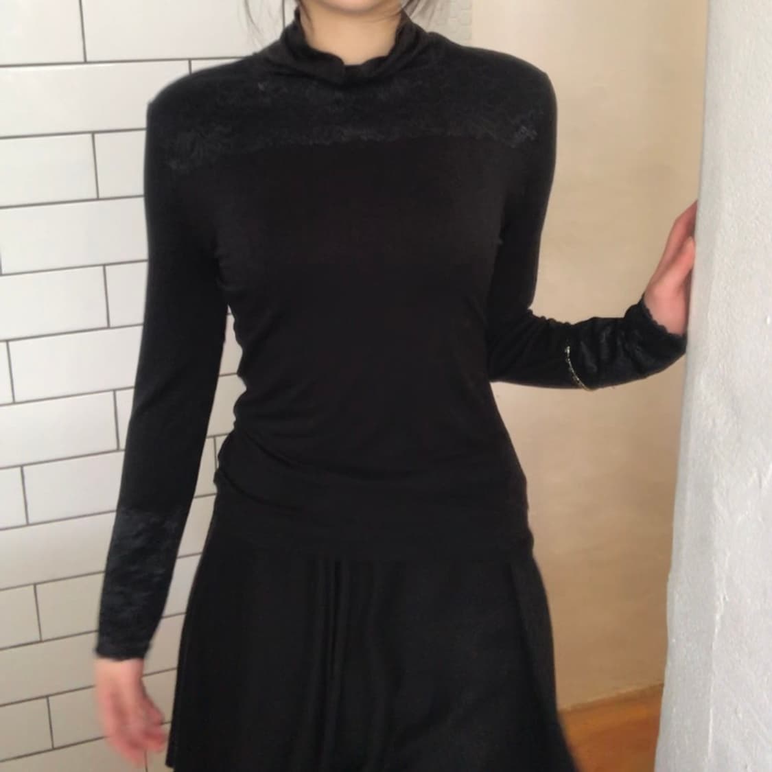 빈티지 레이스 디테일 하이넥 탑 상품이미지5