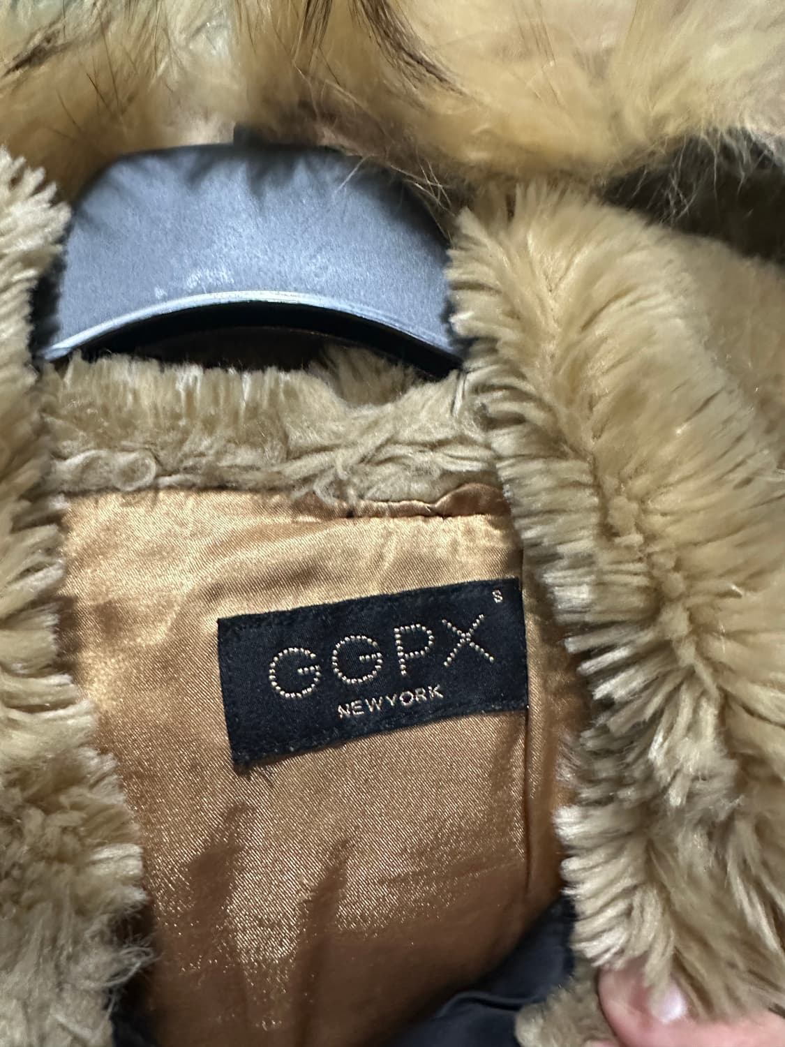 GGPX y2k 퍼 크롭 후드n2b패딩자켓 상품이미지3