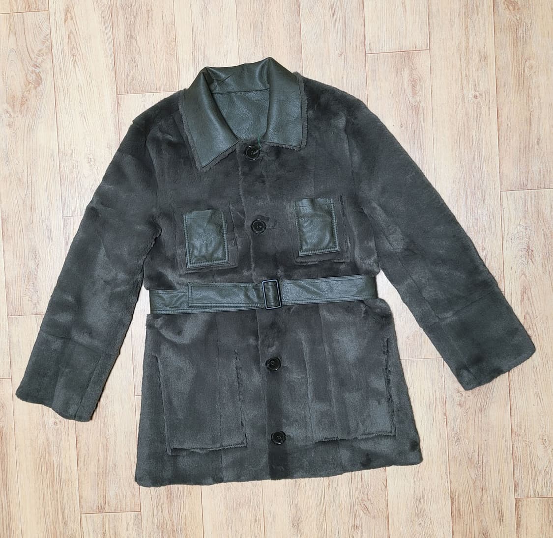 낫유어로즈(not your rose) 리버시블 레더무스탕 55-66 새상 상품이미지9