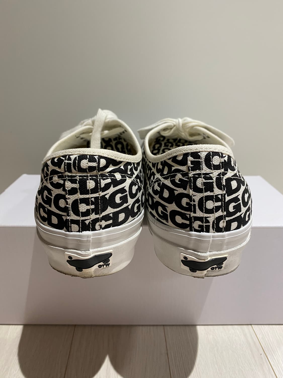 반스 x CDG OTW 어센틱 화이트 블랙 285mm  상품이미지4