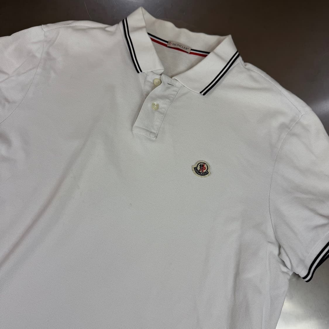 [리오브] 몽클레어 와펜 패치 카라티셔츠 상품이미지3