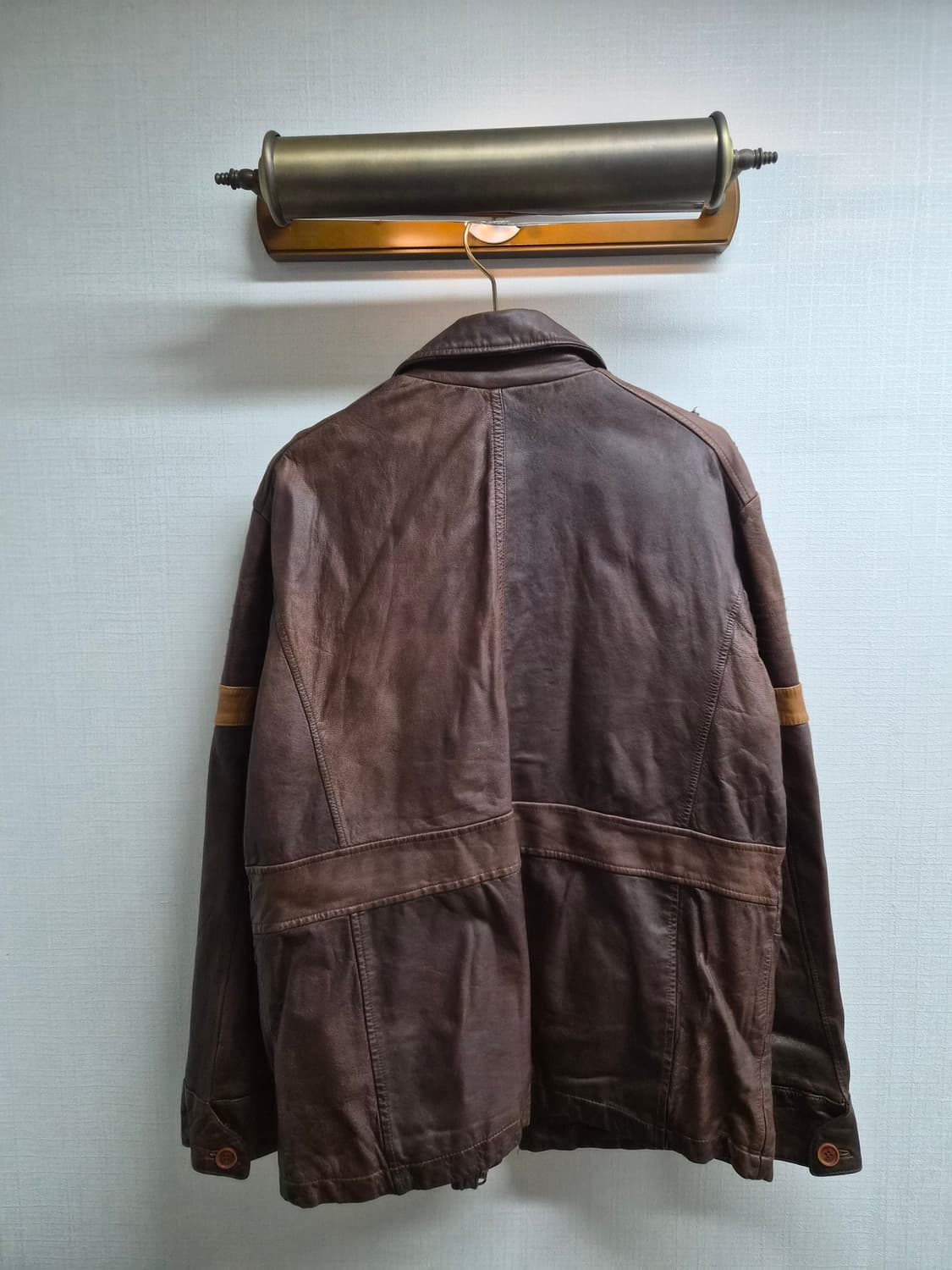 100) 써스데이 아일랜드 GOAT 스킨 레더 자켓 팝니다 상품이미지2