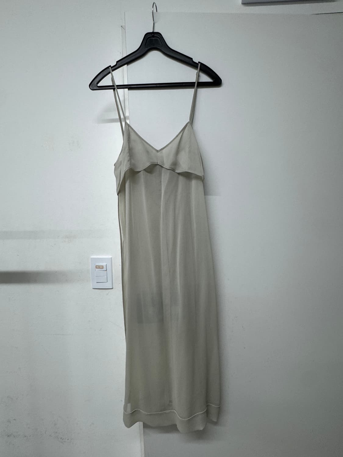 아뜰리에에디션 슬립 끈나시 원피스 (새상품) 상품이미지2