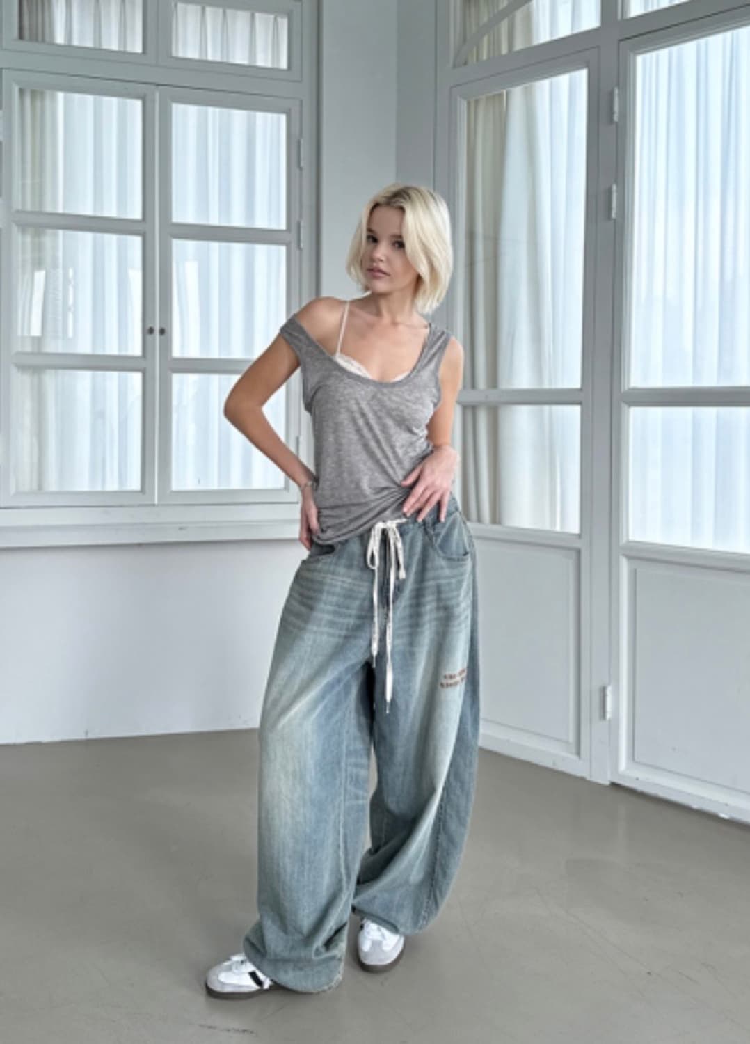 더미스테리어스호텔 로고 스트랩 진 1사이즈 상품이미지3