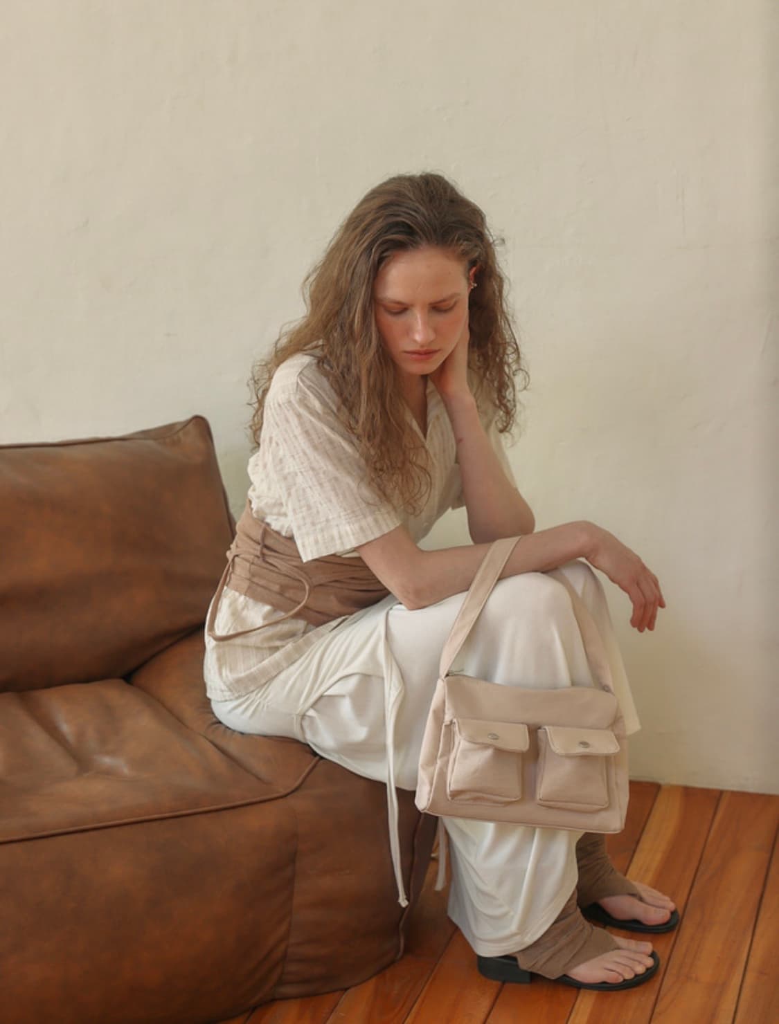 새상품) 아우로 투포켓백 ouro 상품이미지1