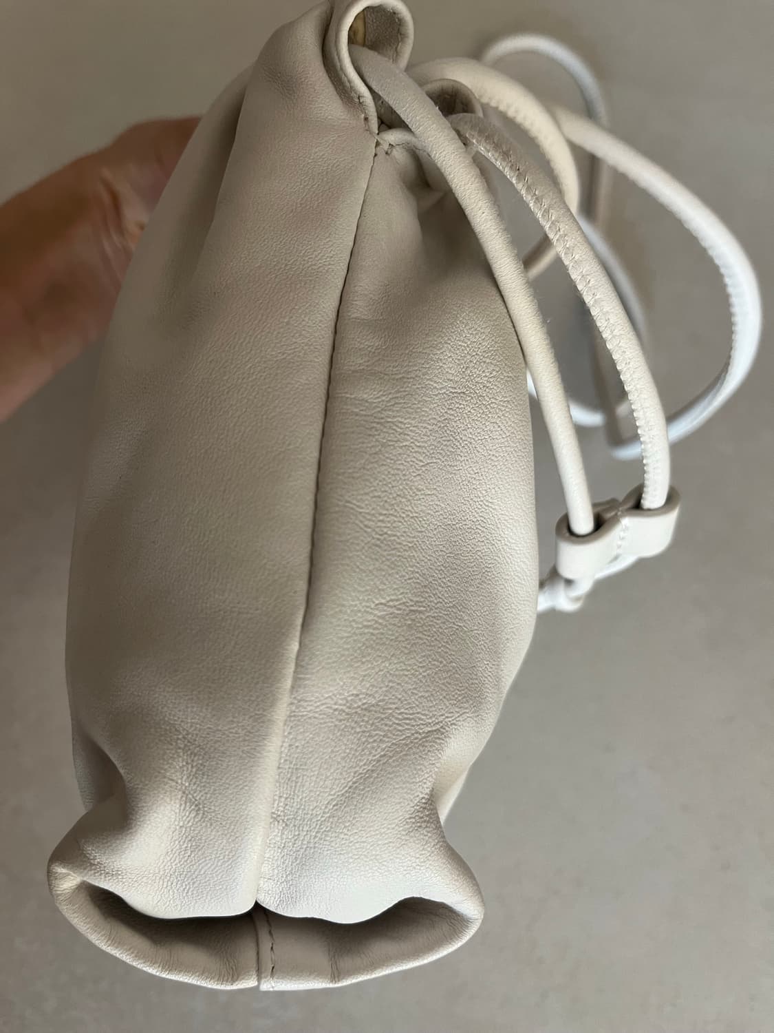 코스 카바텔리 가방 화이트 상품이미지6