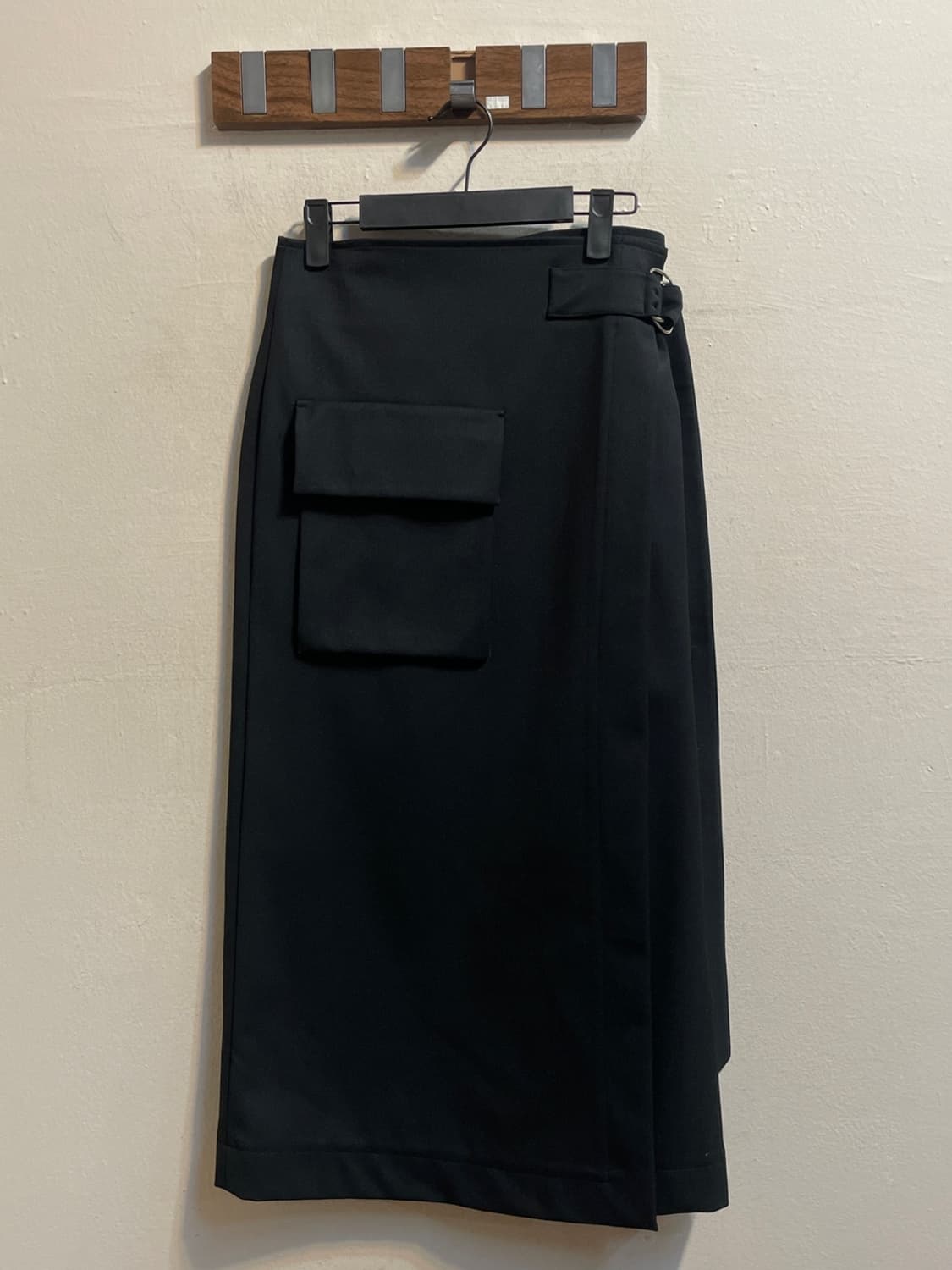 파사드패턴 울 블렌드 랩 스커트 상품이미지1