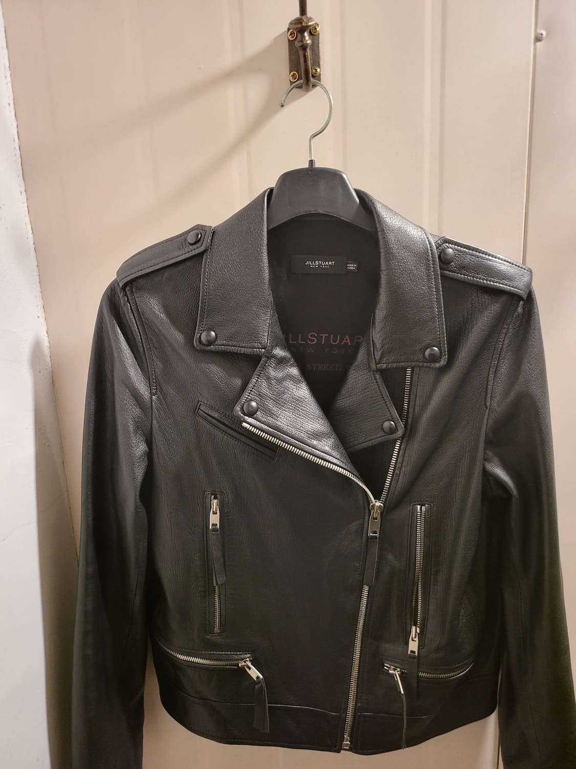 질스튜어트 블랙 가죽 라이더 자켓 상품이미지2