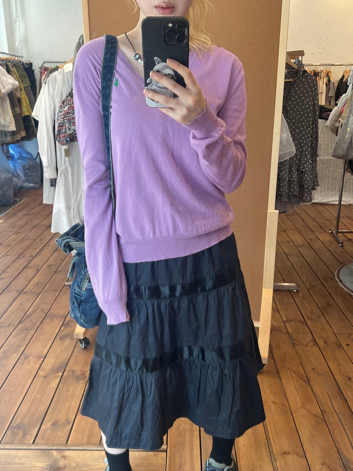 폴로 브이넥 라일락 롱슬리브 상품이미지3
