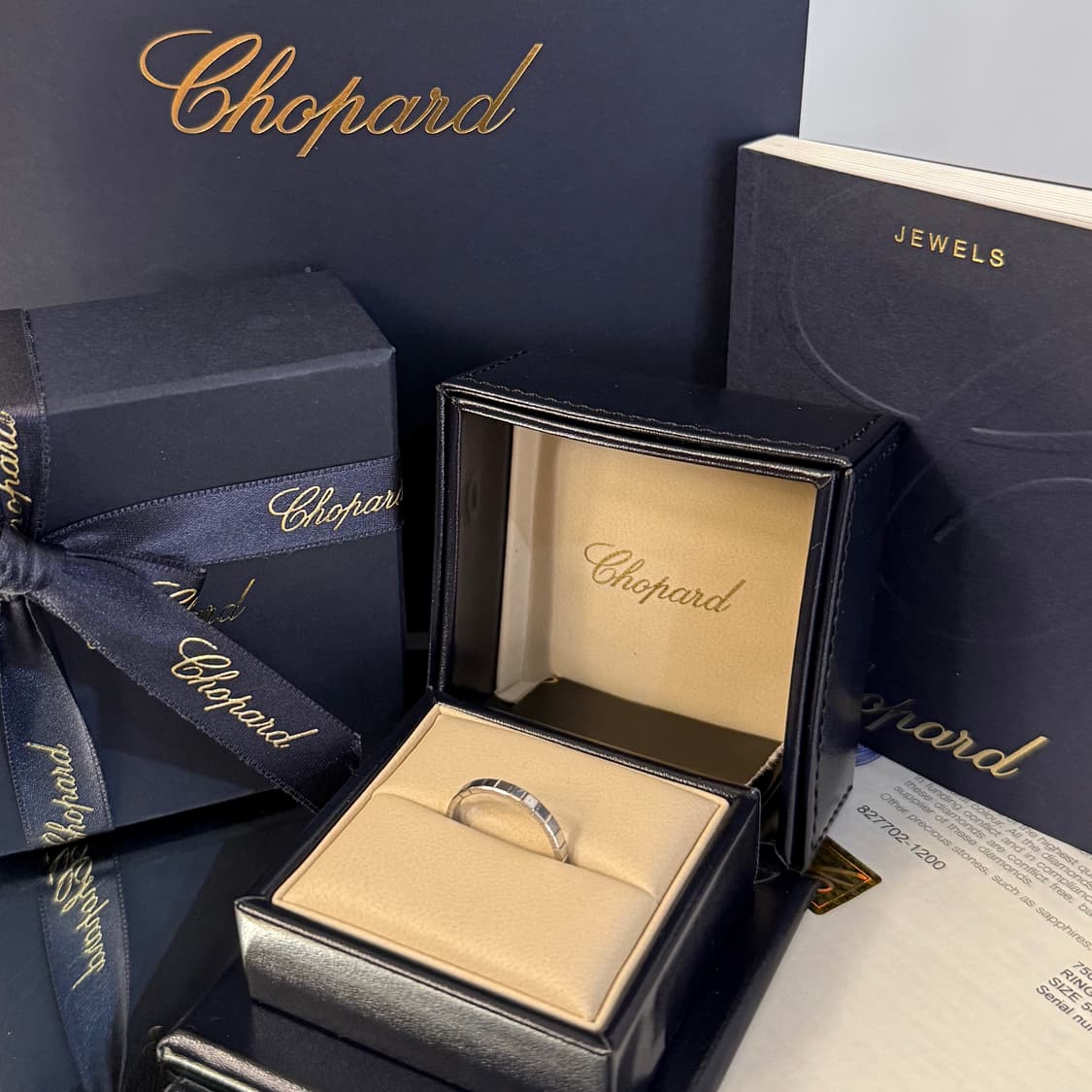 (54) 쇼파드 827702 아이스큐브 링 반지 18k 화이트골드 상품이미지2