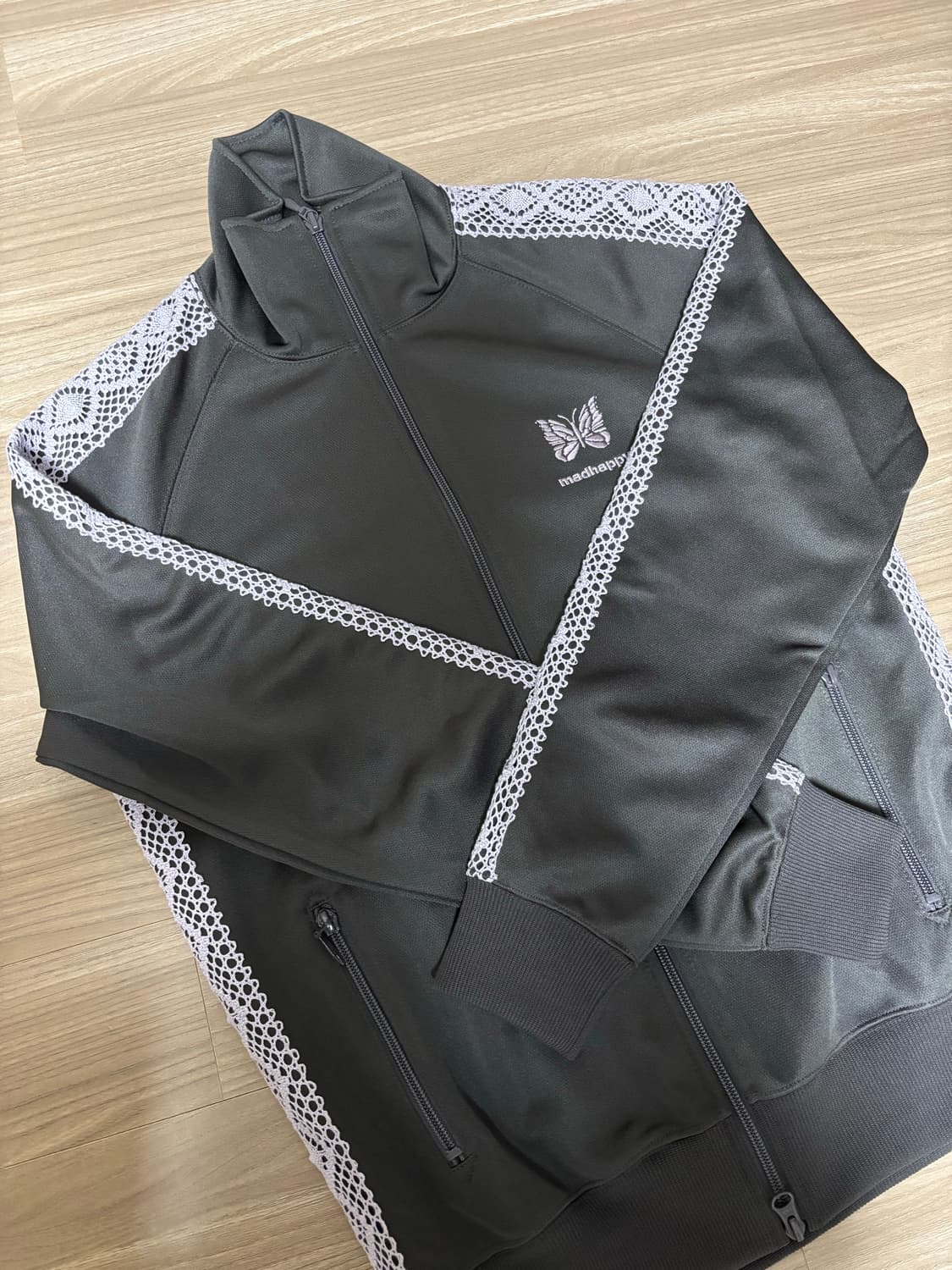 xs 니들스 매드해피 별주 트랙자켓 상품이미지3